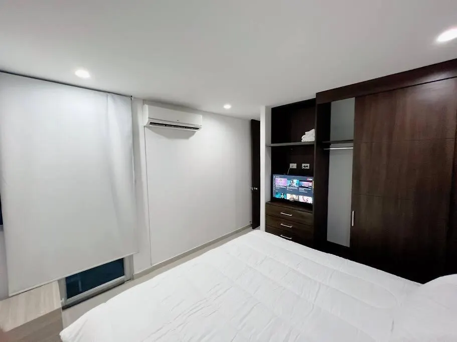 Guest Friendly 2 Bed 2 Bath Near Central With Pool Apartment Cartagena